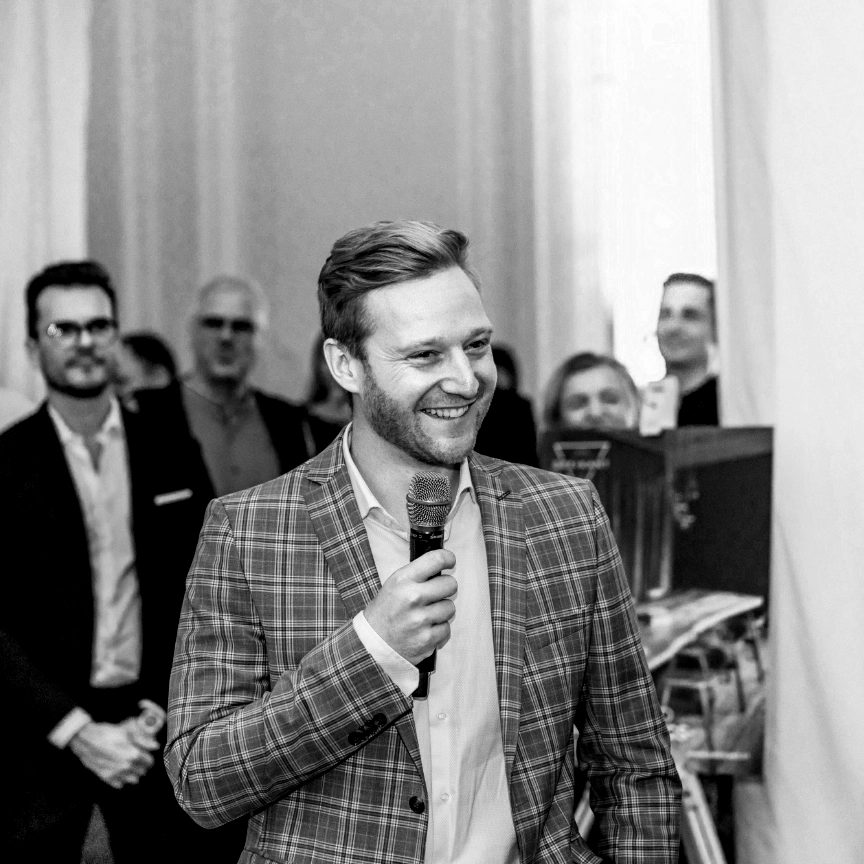 dreikant-story-founder-mario siller