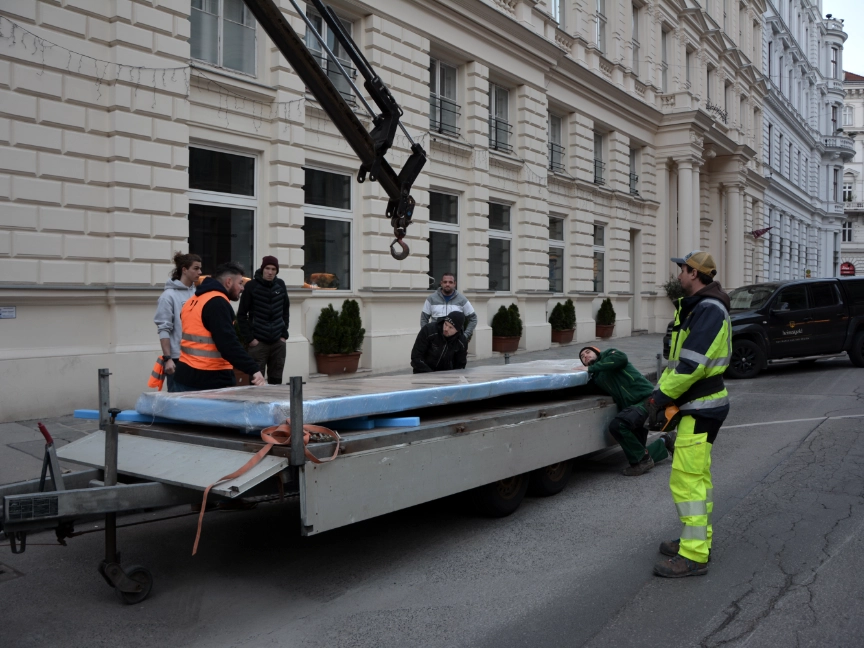 dreikant-handwerk-auslieferung-durch unsere Fahrzeuge und anhänger