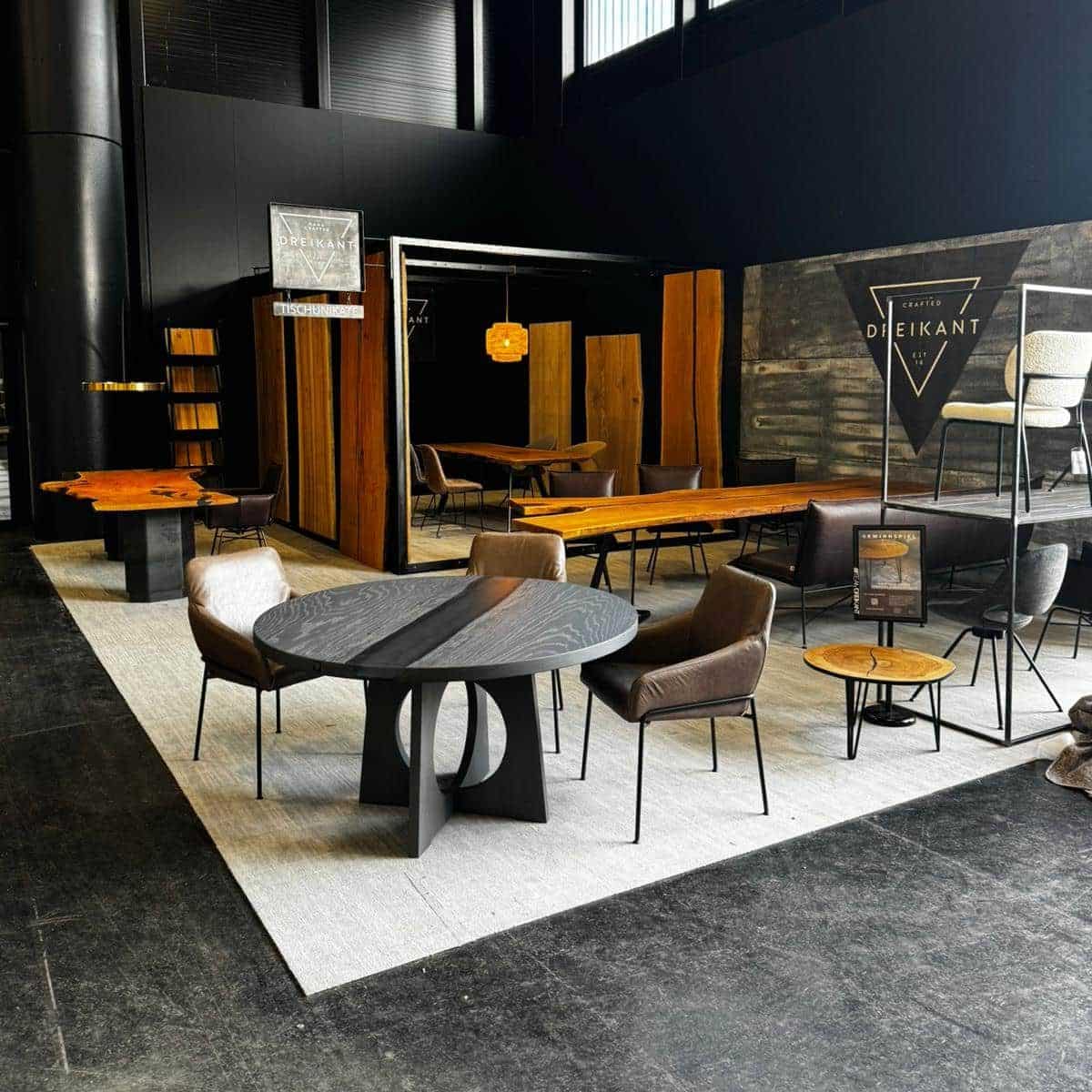 Dreikant Messestände für Indoor und Outdoor auf der Bauen und Wohnen Messe 2024